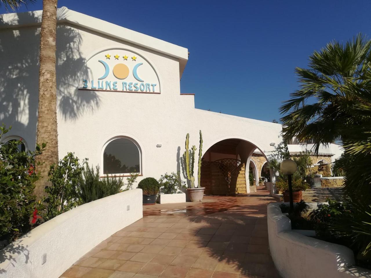 Tre Lune Hotel 3*